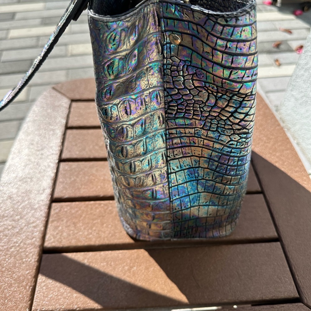 Rare Brahmin “Mother of Pearl” Bucket Bag - Picture 7 of 8